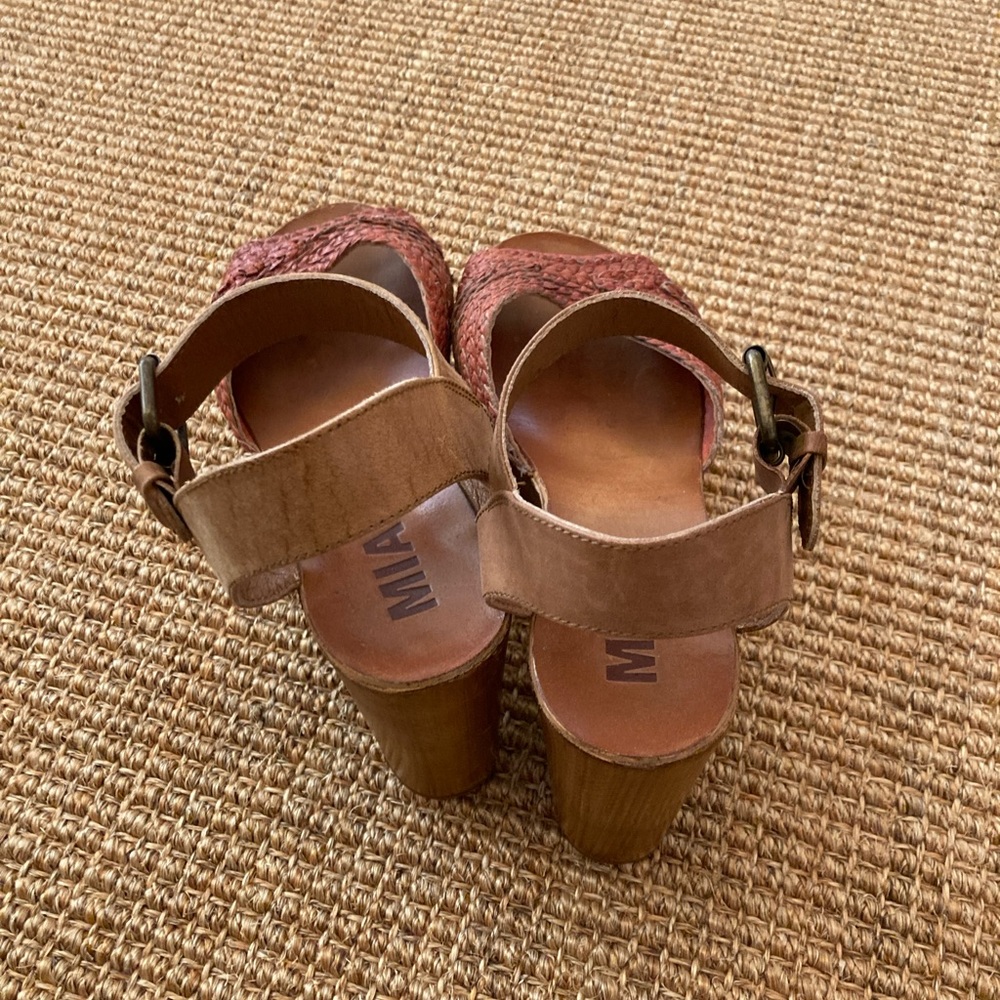 MIA Anthropologie wooden leather platform sandals heels - Picture 4 of 6